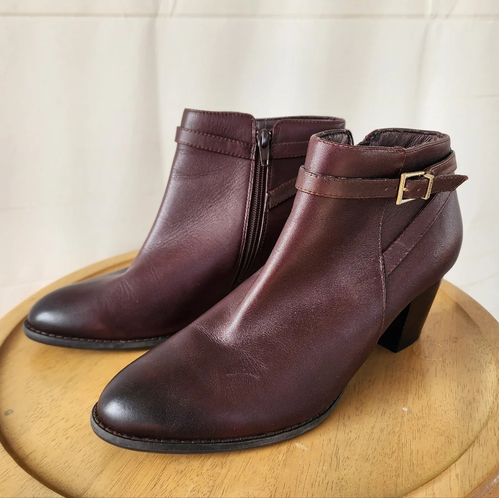 Vionic Upton Brown Ankle Boots